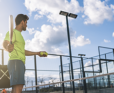 Trainer, Lehrer und Trainer von Padel und Tennis Trainer, Lehrer und Trainer von Padel und Tennis